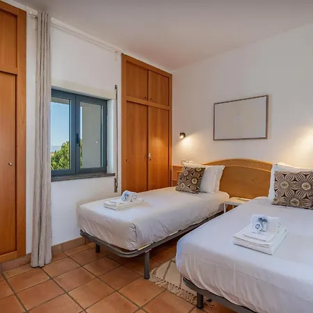 Comfort And Pool At Marina Park #1980 Lagos