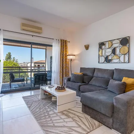 Comfort And Pool At Marina Park #1980 Lagos